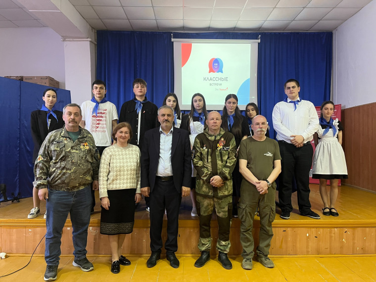 80-й годовщине Победы в Великой Отечественной войне 1941-1945 годов посвящается. 10 апреля в МКОУ «Кочубейская СОШ №1» состоялась «Классная встреча» учащихся 9-11 классов с поисковиками Тверской областной общественной организации (ТООО)«Витязь»..